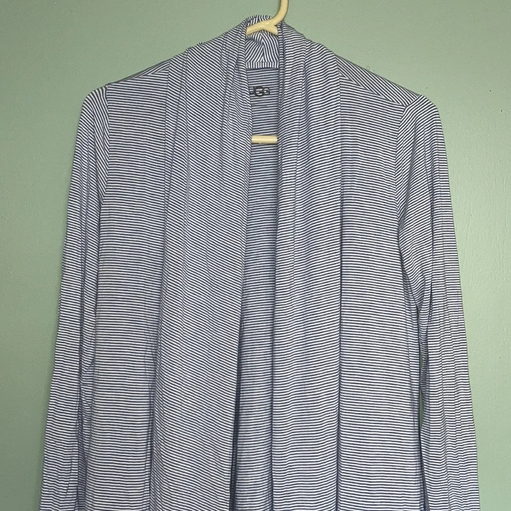 UGG ROBE - Picture 2 of 5